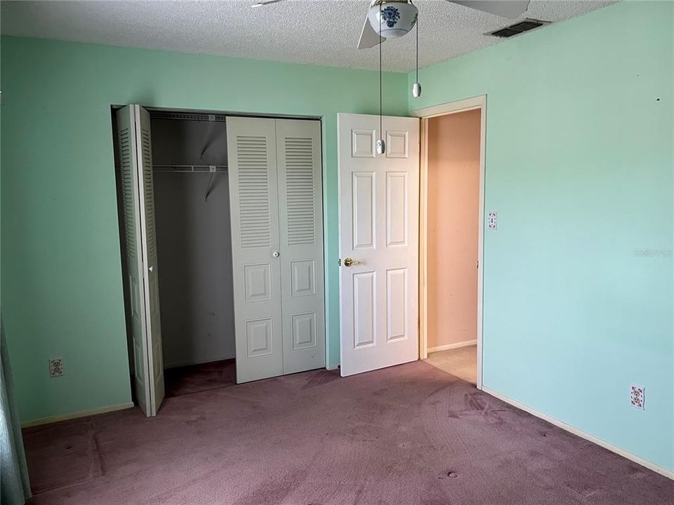 For Sale: $349,900 (3 beds, 2 baths, 1714 Square Feet)