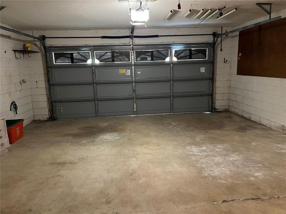 For Sale: $349,900 (3 beds, 2 baths, 1714 Square Feet)