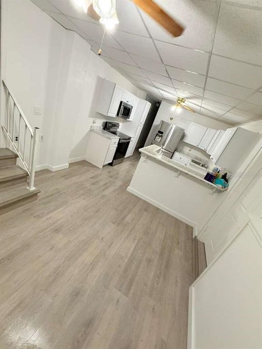 For Rent: $2,600 (3 beds, 2 baths, 1169 Square Feet)