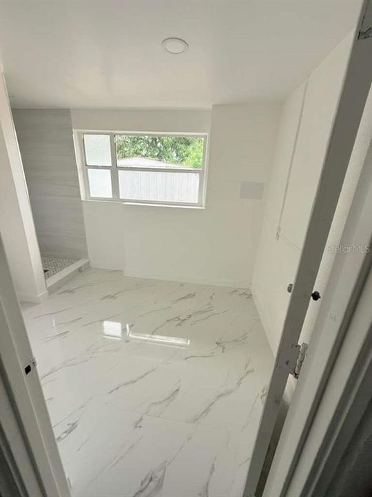 For Rent: $2,600 (3 beds, 2 baths, 1169 Square Feet)