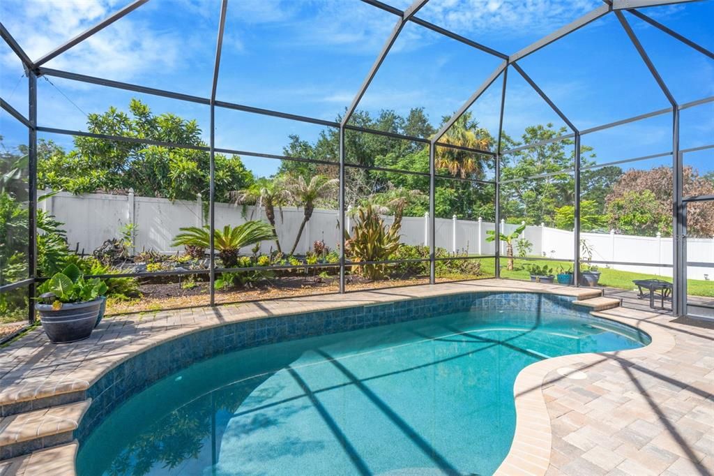 For Sale: $590,000 (4 beds, 3 baths, 2585 Square Feet)