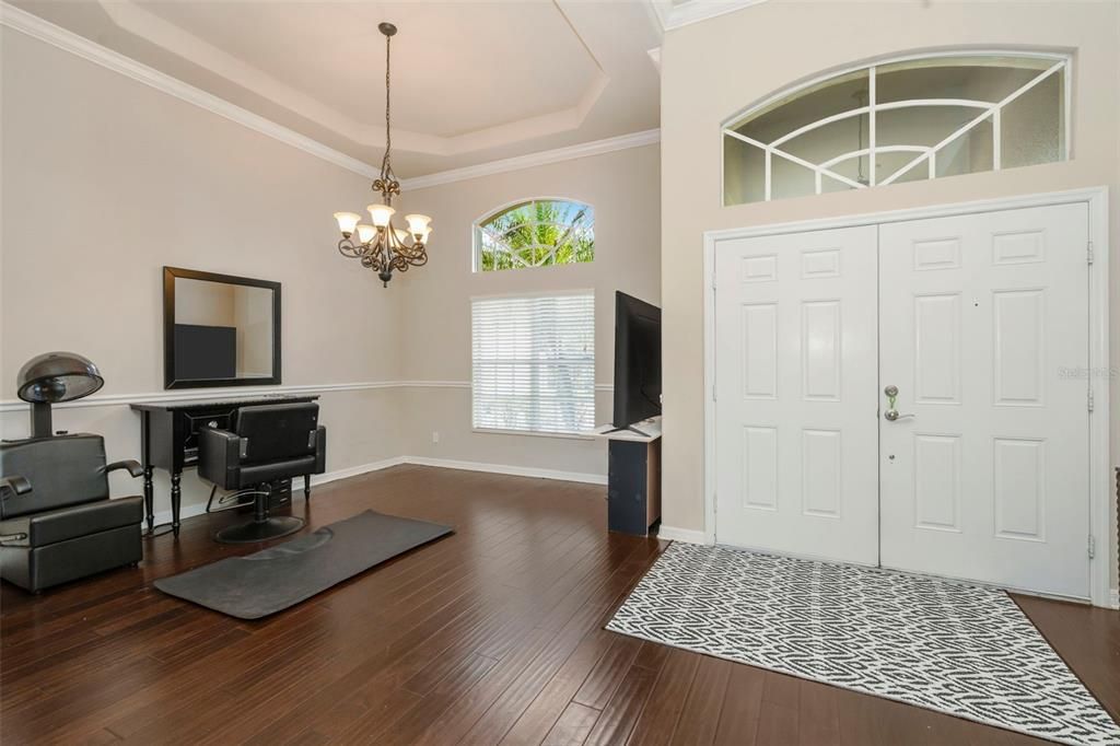 For Sale: $590,000 (4 beds, 3 baths, 2585 Square Feet)