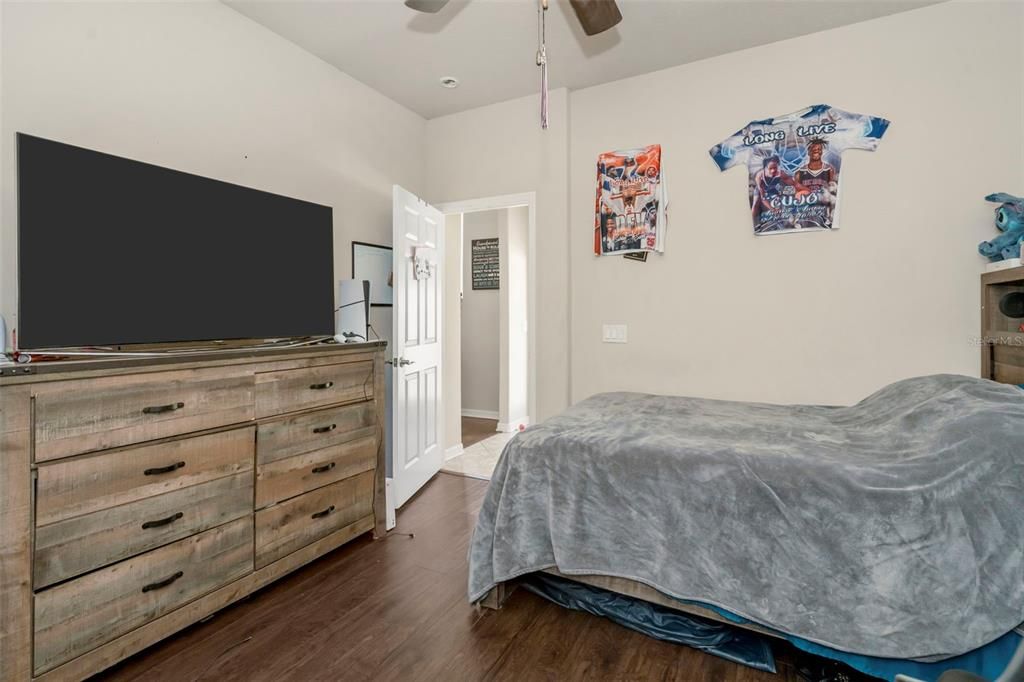 For Sale: $590,000 (4 beds, 3 baths, 2585 Square Feet)
