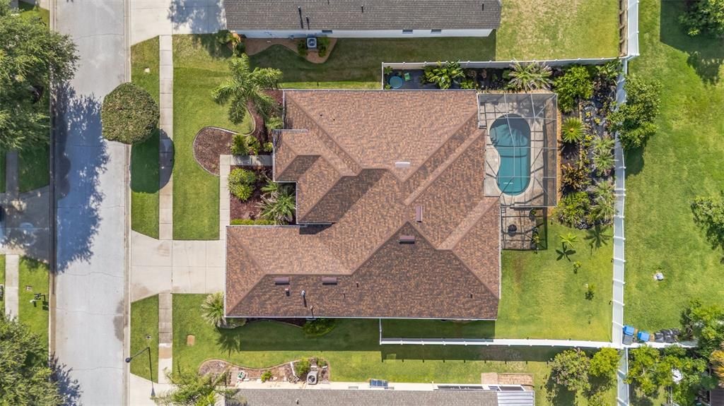 For Sale: $590,000 (4 beds, 3 baths, 2585 Square Feet)