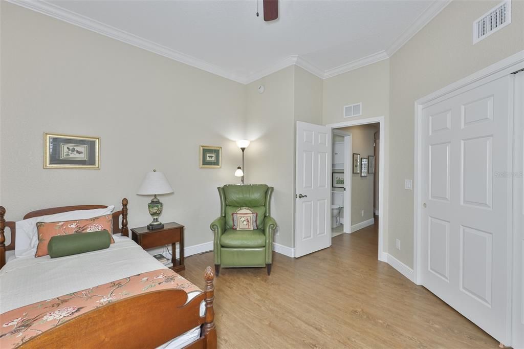 For Sale: $374,900 (3 beds, 2 baths, 1860 Square Feet)