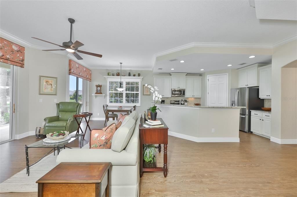 For Sale: $374,900 (3 beds, 2 baths, 1860 Square Feet)