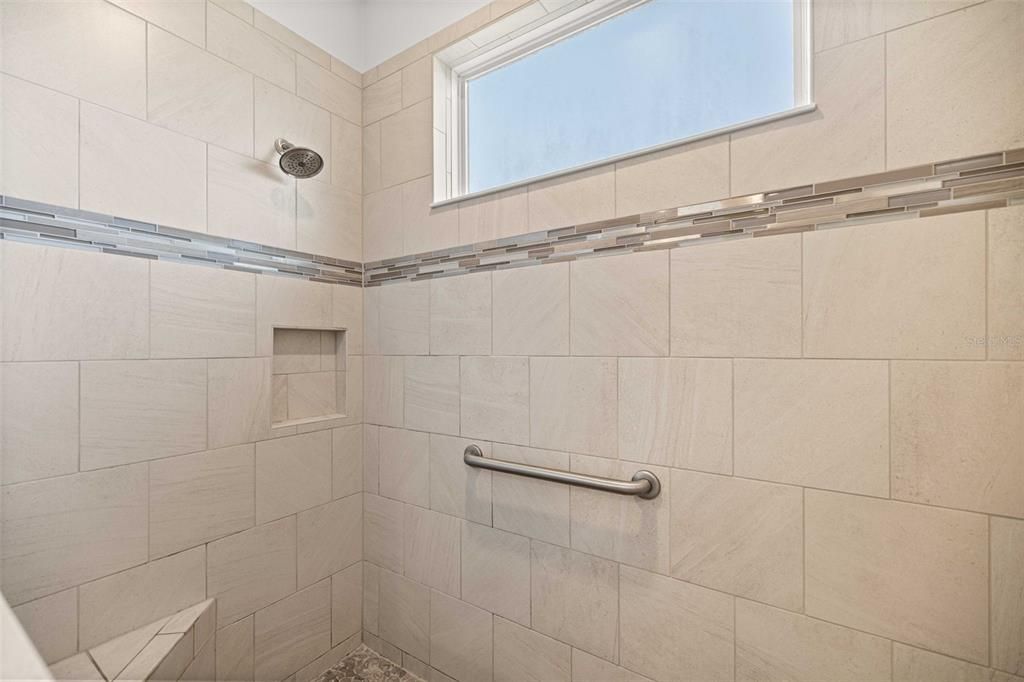 На продажу: $329,000 (3 спален, 2 ванн, 2118 Квадратных фут)