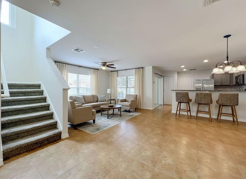 En Venta: $399,000 (3 camas, 2 baños, 1808 Pies cuadrados)