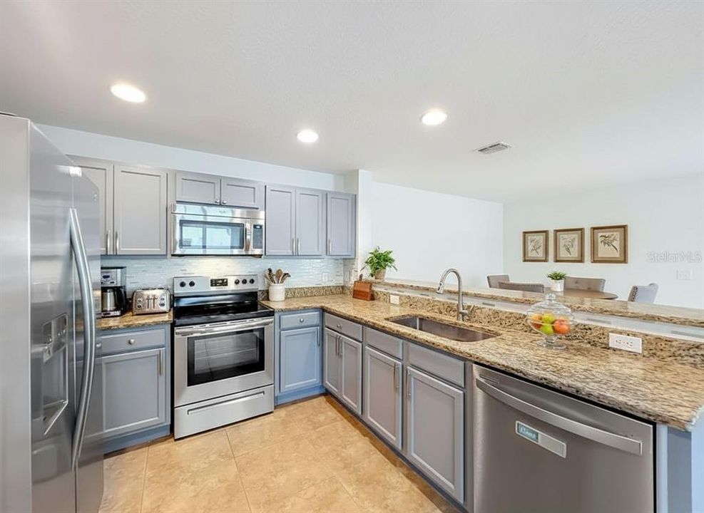 En Venta: $399,000 (3 camas, 2 baños, 1808 Pies cuadrados)