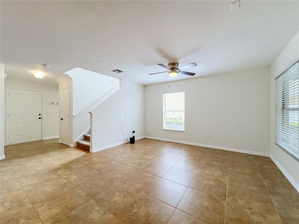 En Venta: $399,000 (3 camas, 2 baños, 1808 Pies cuadrados)