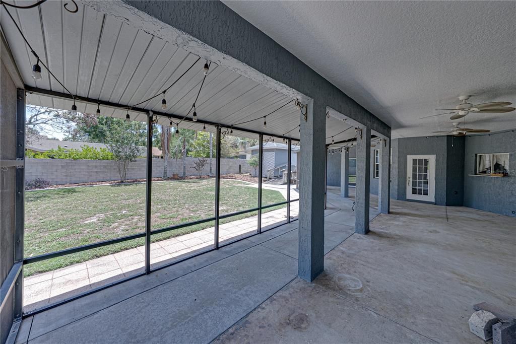 For Sale: $529,900 (4 beds, 2 baths, 2619 Square Feet)