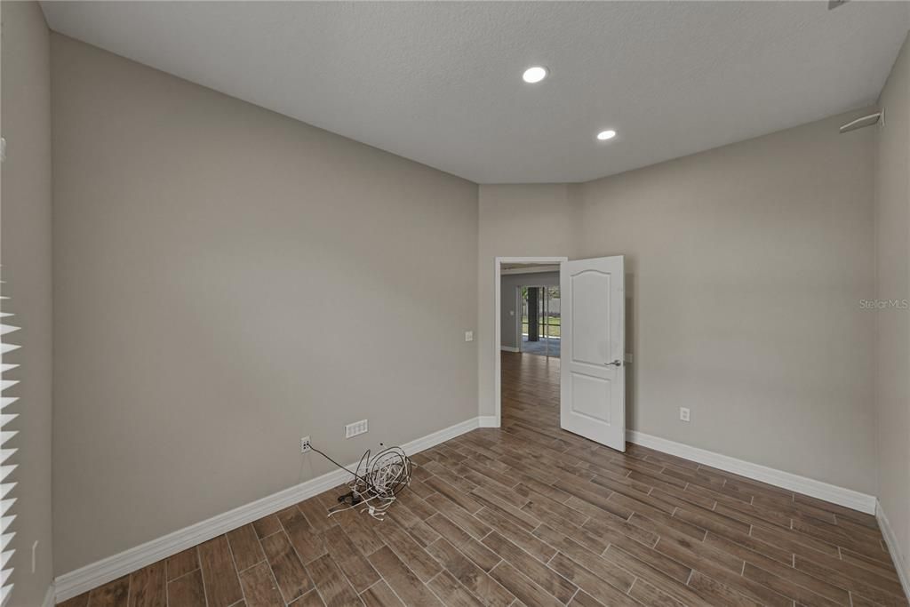 For Sale: $529,900 (4 beds, 2 baths, 2619 Square Feet)