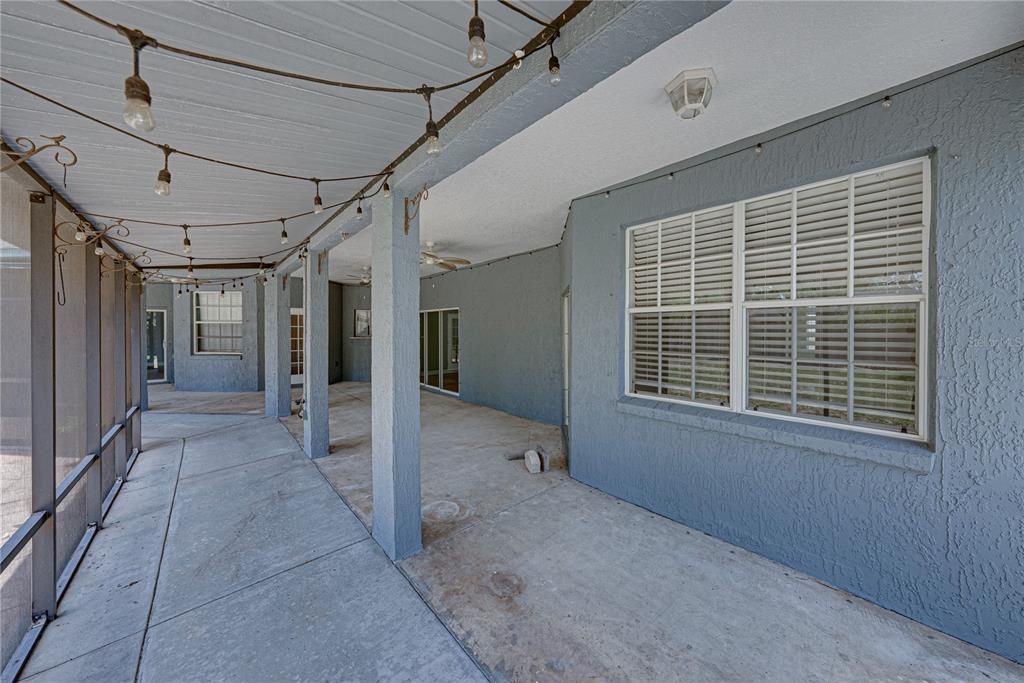 For Sale: $529,900 (4 beds, 2 baths, 2619 Square Feet)