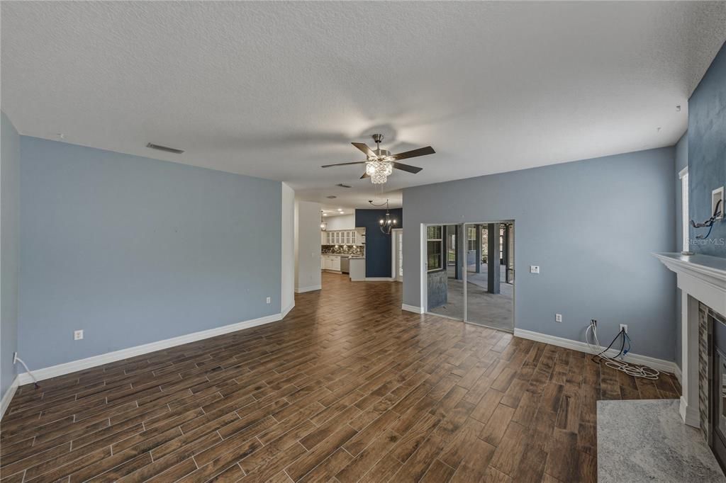 For Sale: $529,900 (4 beds, 2 baths, 2619 Square Feet)