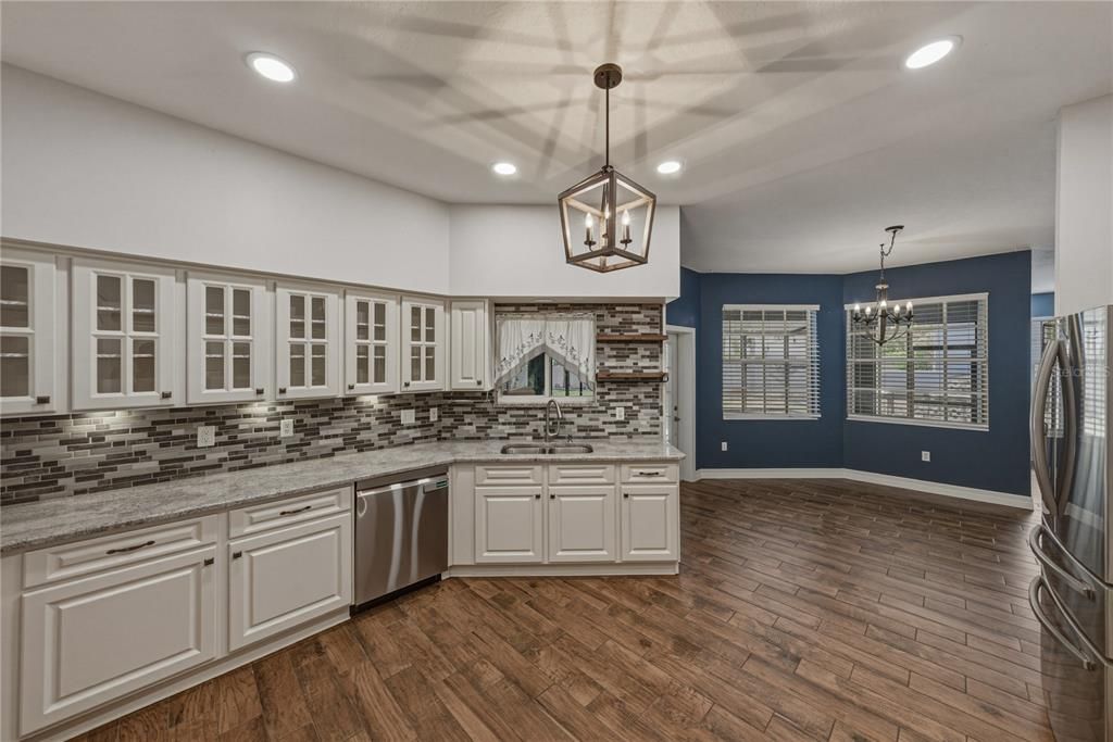 For Sale: $529,900 (4 beds, 2 baths, 2619 Square Feet)
