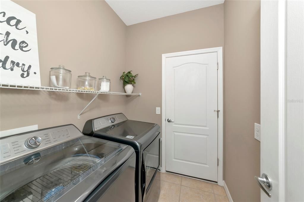 En Venta: $379,900 (3 camas, 2 baños, 1495 Pies cuadrados)