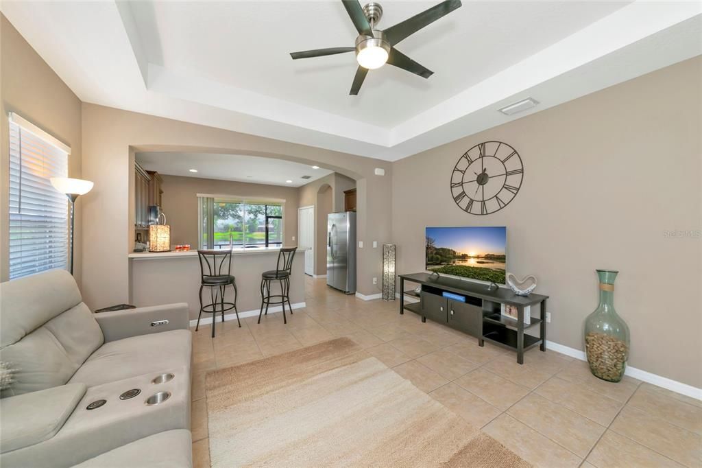 En Venta: $379,900 (3 camas, 2 baños, 1495 Pies cuadrados)
