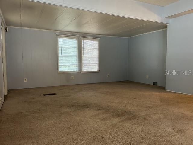 For Sale: $119,900 (2 beds, 1 baths, 1214 Square Feet)
