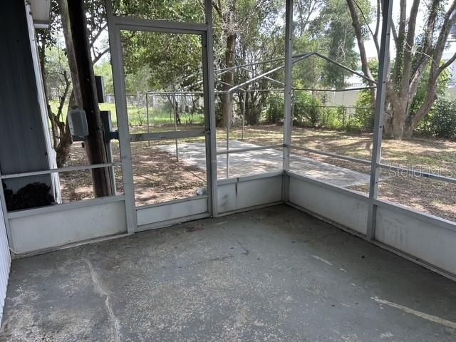 For Sale: $119,900 (2 beds, 1 baths, 1214 Square Feet)
