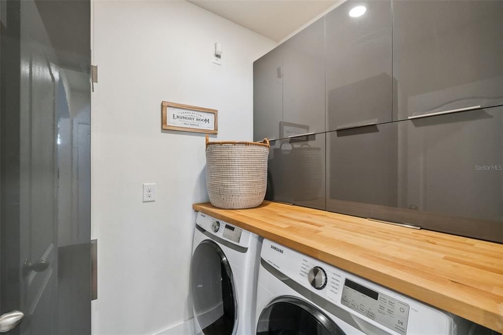 На продажу: $425,000 (4 спален, 2 ванн, 1867 Квадратных фут)