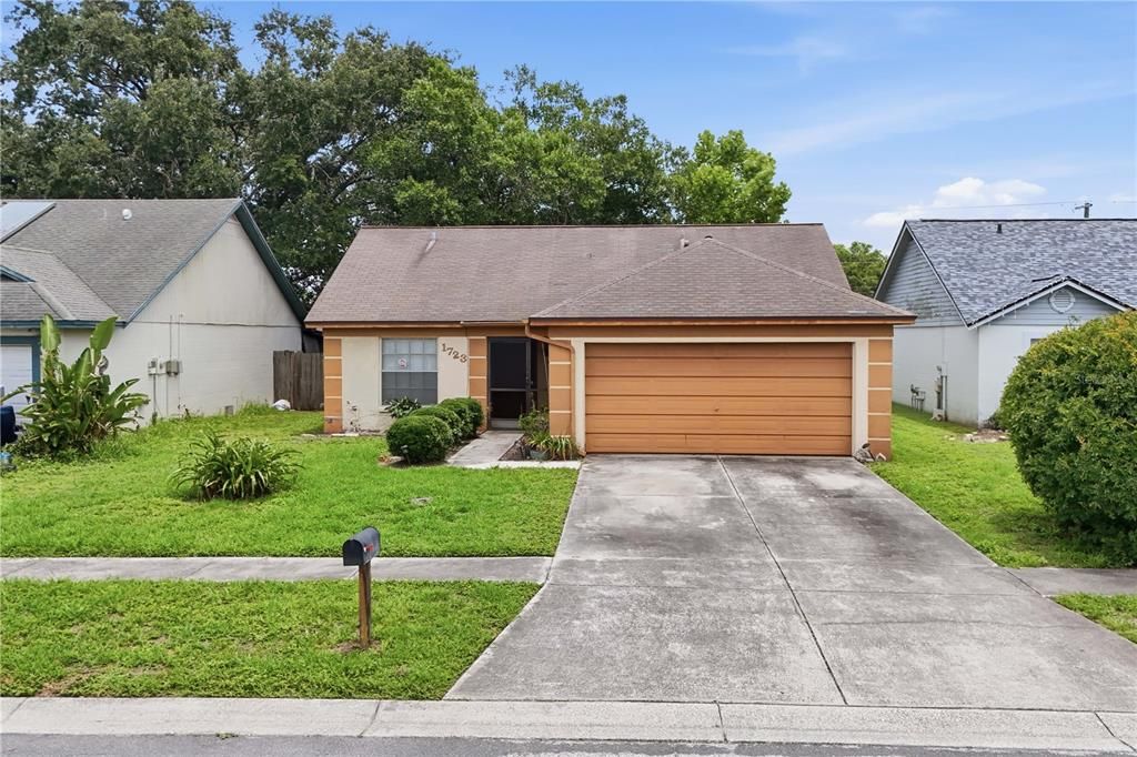 En Venta: $289,000 (3 camas, 2 baños, 1270 Pies cuadrados)