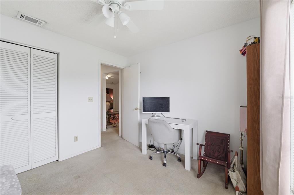 En Venta: $289,000 (3 camas, 2 baños, 1270 Pies cuadrados)