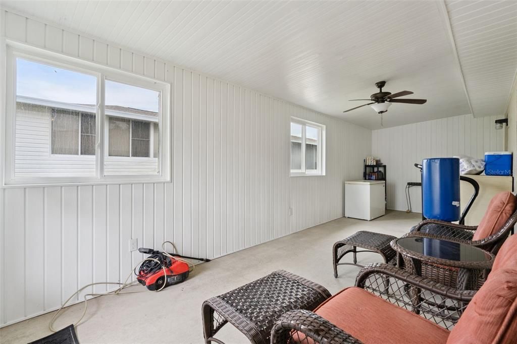 For Sale: $162,000 (3 beds, 2 baths, 1073 Square Feet)