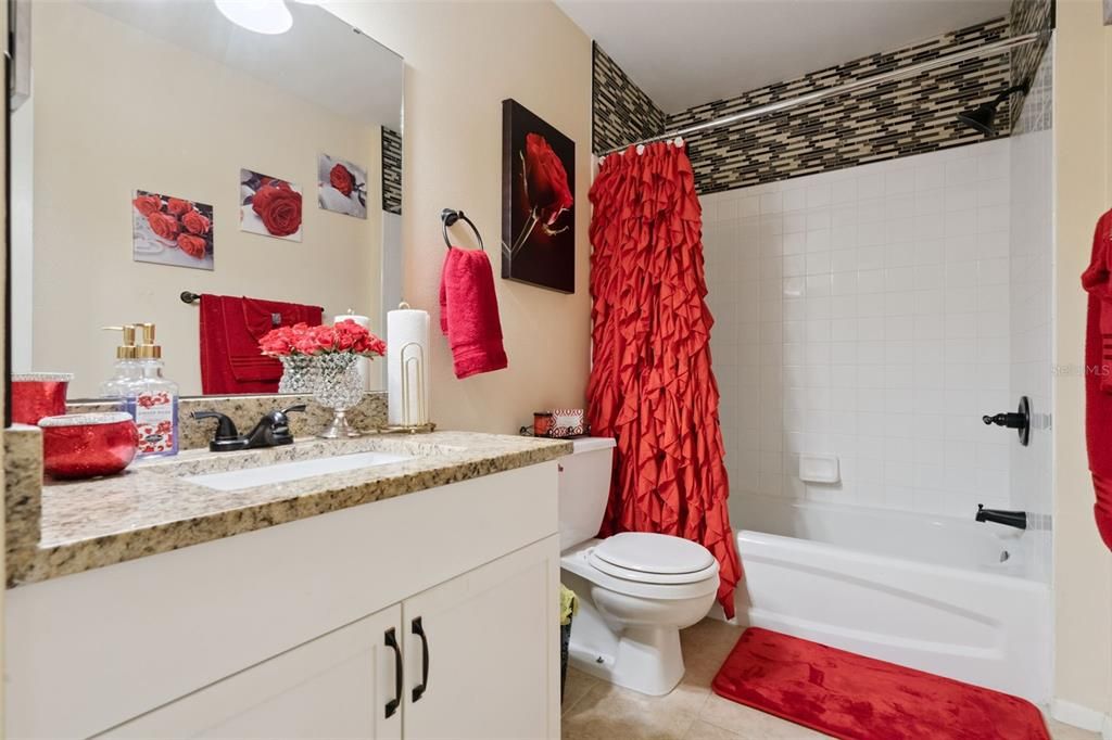For Sale: $162,000 (3 beds, 2 baths, 1073 Square Feet)