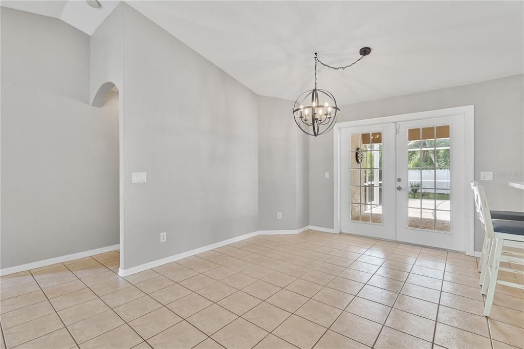 For Sale: $352,000 (3 beds, 2 baths, 1541 Square Feet)