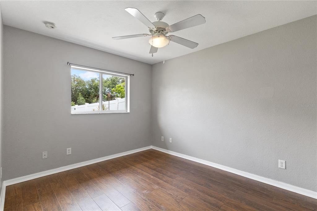 For Sale: $352,000 (3 beds, 2 baths, 1541 Square Feet)