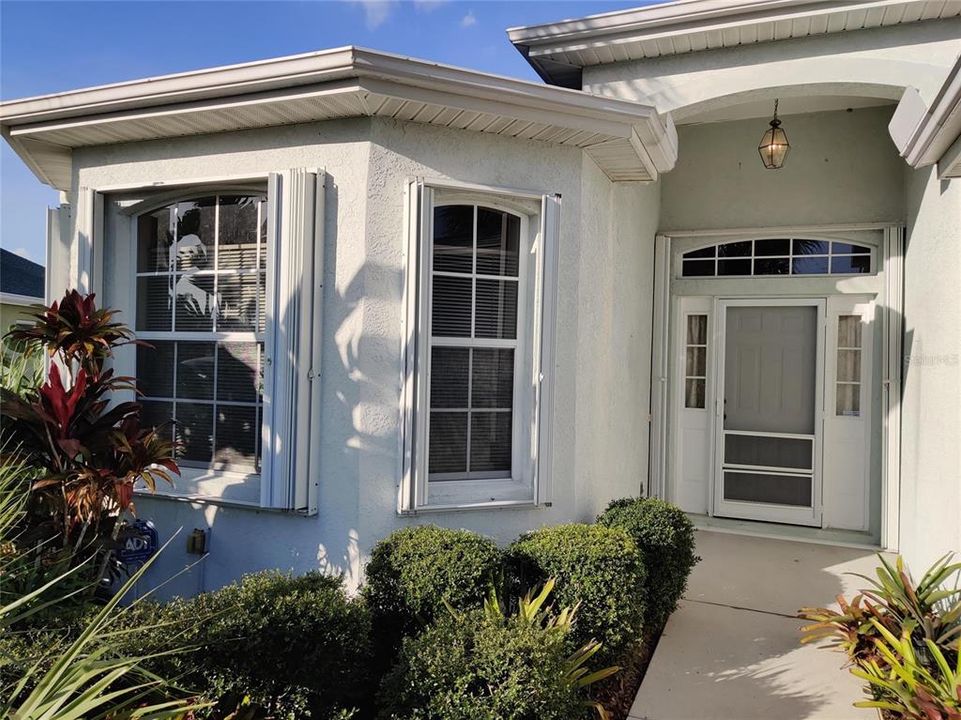 For Rent: $2,595 (2 beds, 2 baths, 1611 Square Feet)