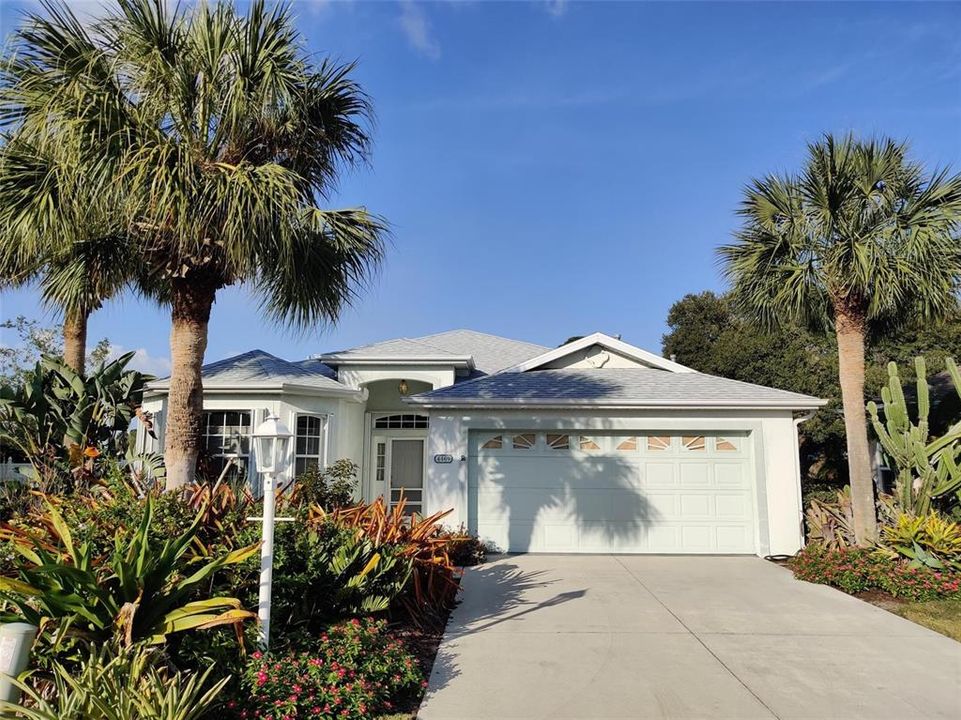 For Rent: $2,595 (2 beds, 2 baths, 1611 Square Feet)