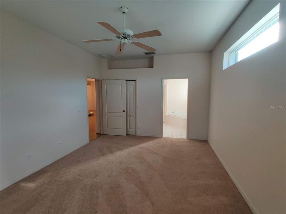 For Rent: $2,595 (2 beds, 2 baths, 1611 Square Feet)