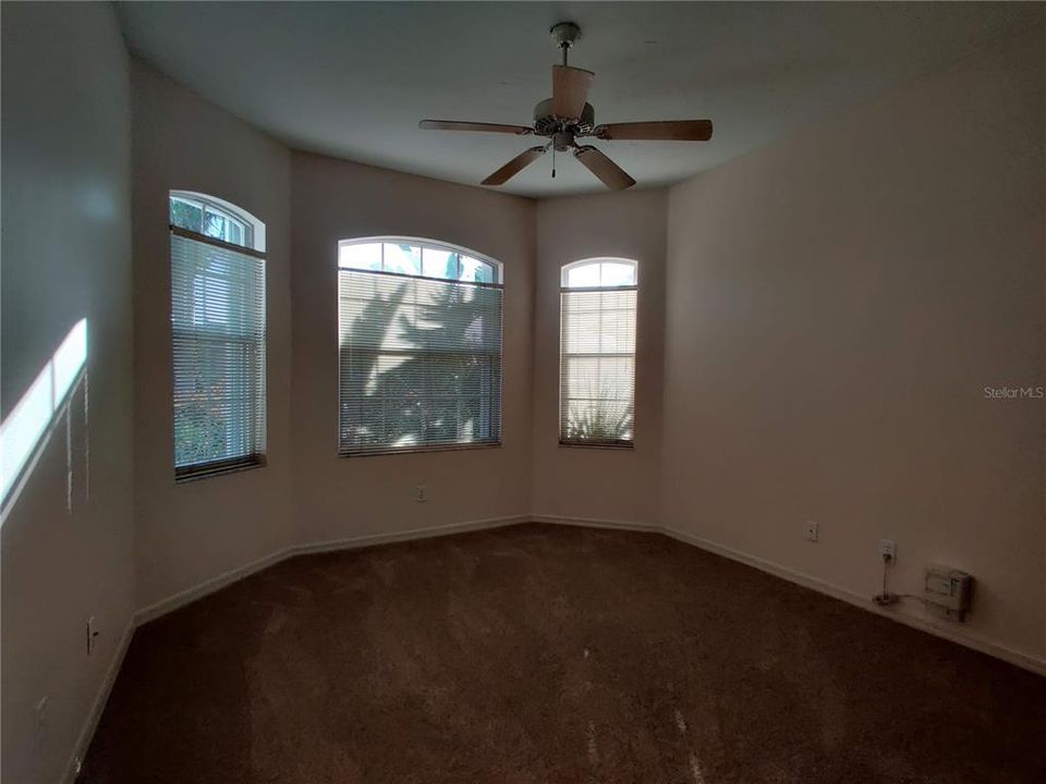 For Rent: $2,595 (2 beds, 2 baths, 1611 Square Feet)