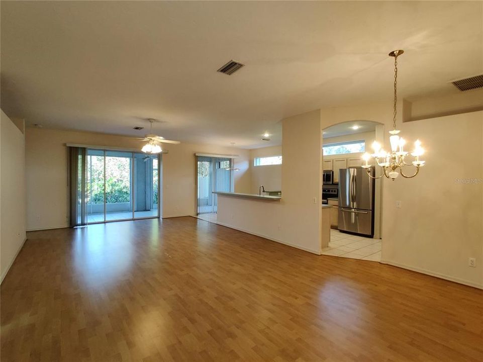 For Rent: $2,595 (2 beds, 2 baths, 1611 Square Feet)