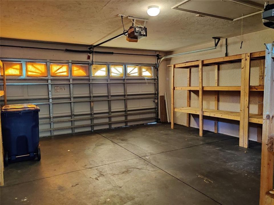 For Rent: $2,595 (2 beds, 2 baths, 1611 Square Feet)