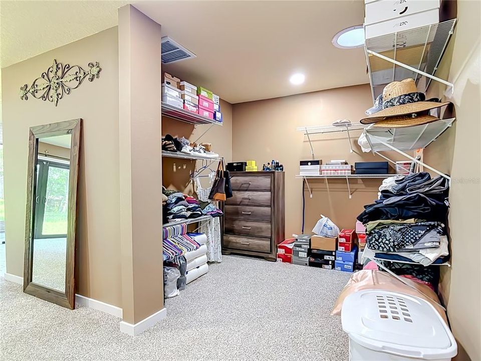 For Sale: $449,900 (4 beds, 2 baths, 2419 Square Feet)