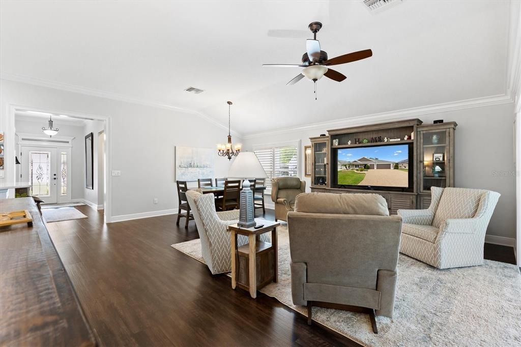 For Sale: $825,000 (3 beds, 2 baths, 2280 Square Feet)