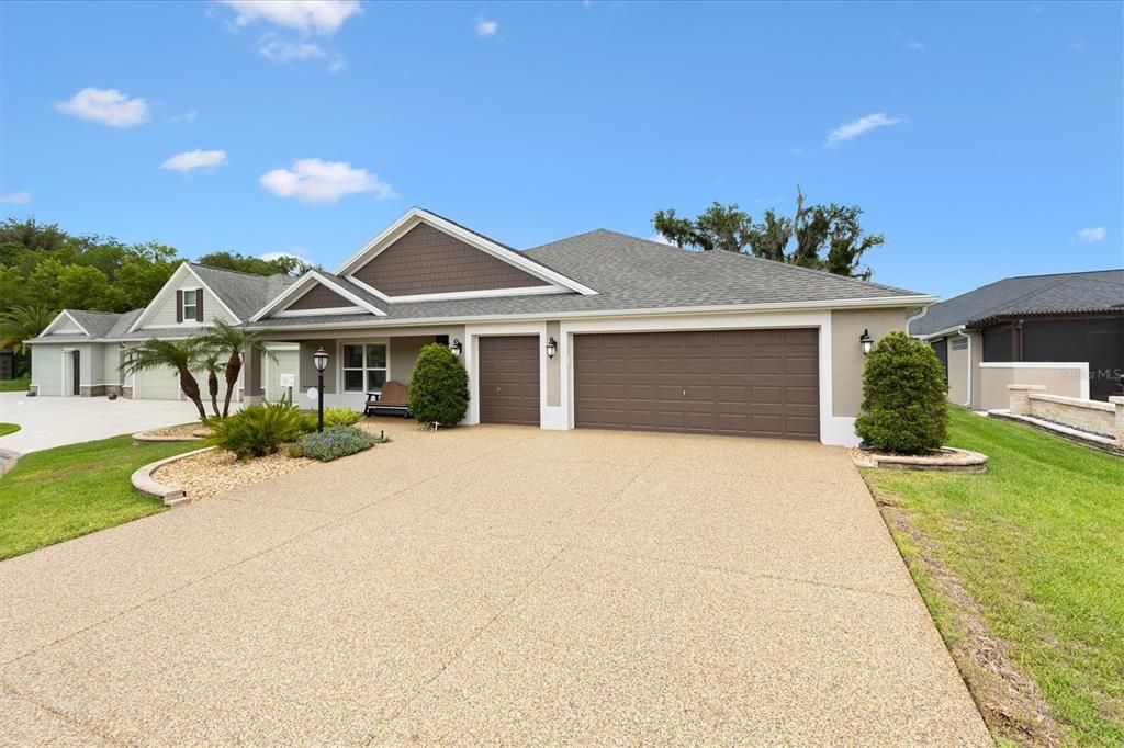 For Sale: $825,000 (3 beds, 2 baths, 2280 Square Feet)