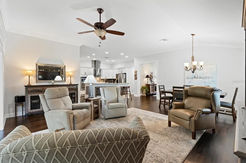 For Sale: $825,000 (3 beds, 2 baths, 2280 Square Feet)