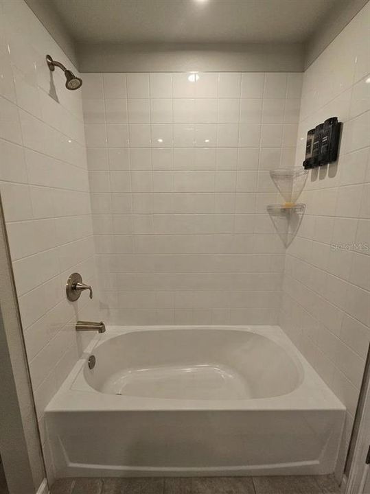 В аренду: $2,800 (3 спален, 2 ванн, 2230 Квадратных фут)