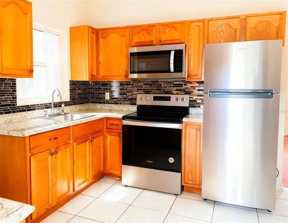 En Venta: $266,900 (3 camas, 2 baños, 1080 Pies cuadrados)