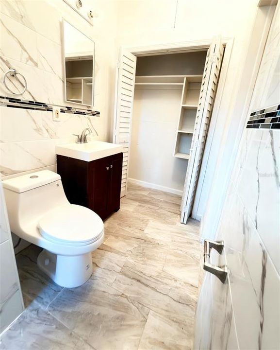 En Venta: $266,900 (3 camas, 2 baños, 1080 Pies cuadrados)