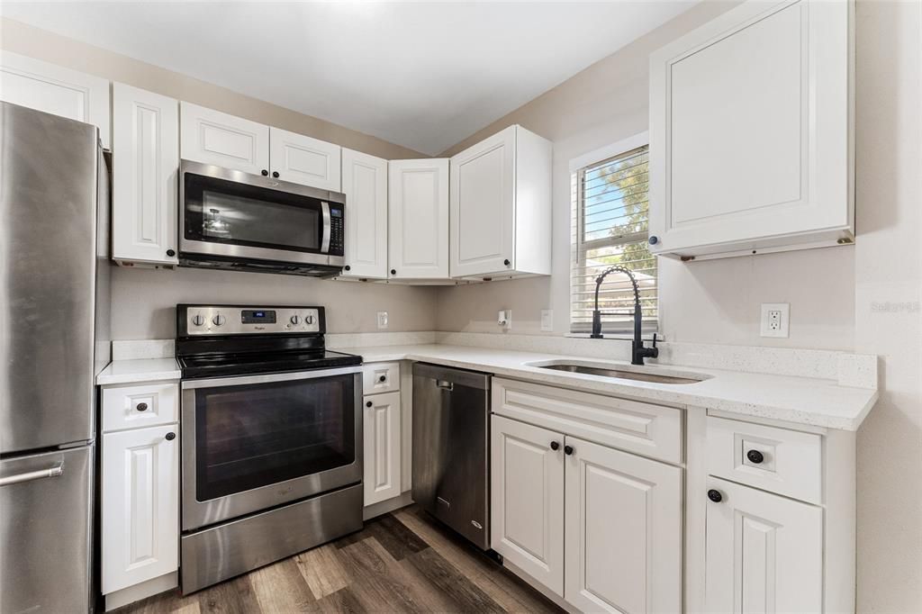 En Venta: $269,000 (3 camas, 1 baños, 930 Pies cuadrados)