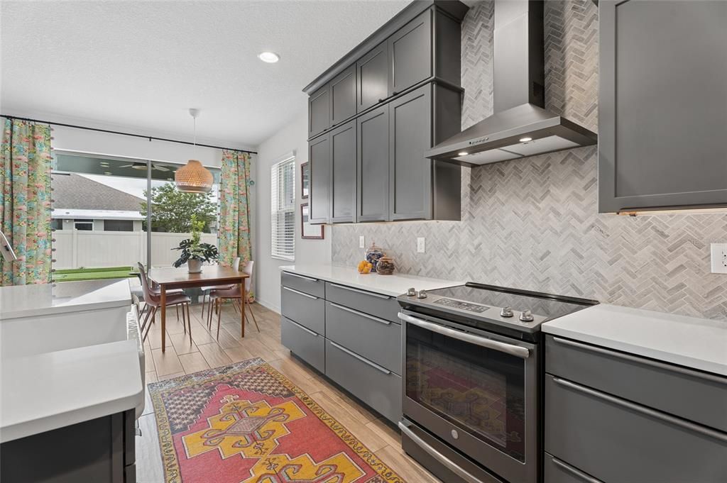 En Venta: $455,000 (4 camas, 3 baños, 2190 Pies cuadrados)