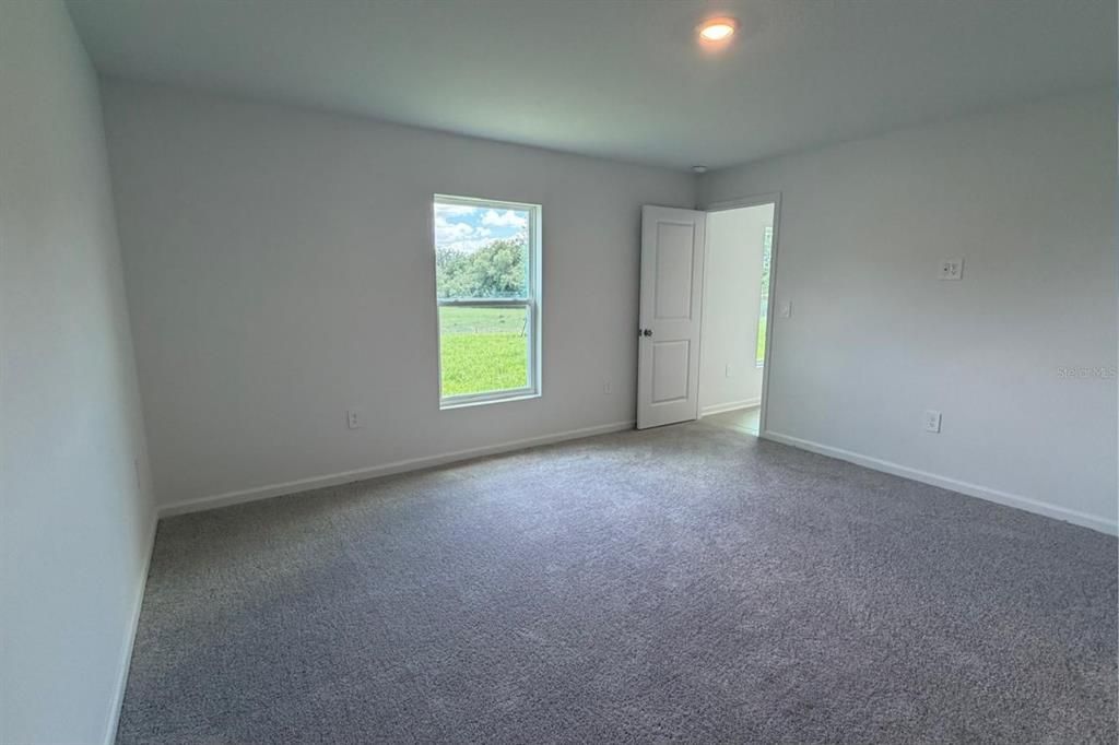 For Rent: $2,300 (3 beds, 2 baths, 1843 Square Feet)