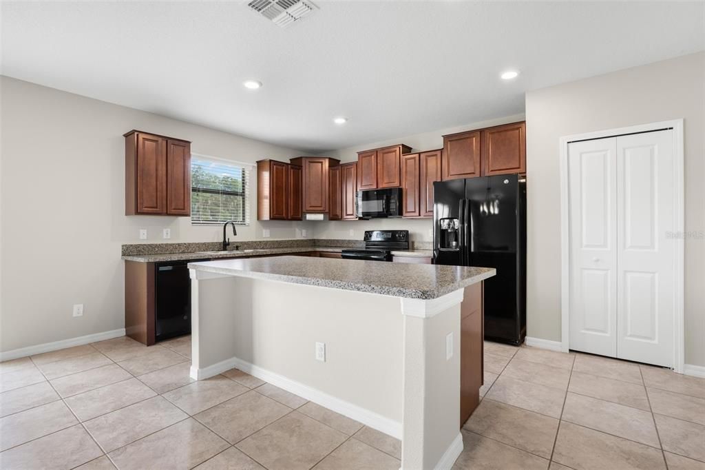 For Sale: $359,900 (4 beds, 2 baths, 2570 Square Feet)
