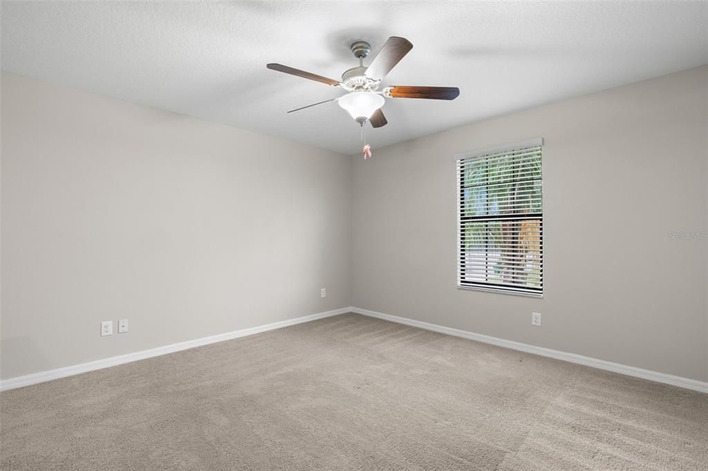 For Sale: $359,900 (4 beds, 2 baths, 2570 Square Feet)