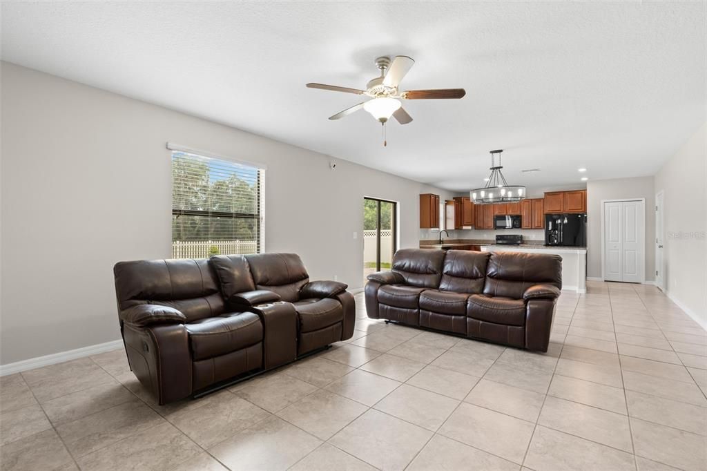 For Sale: $359,900 (4 beds, 2 baths, 2570 Square Feet)