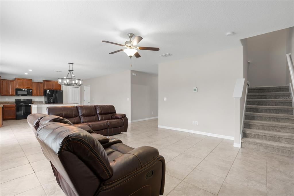 For Sale: $359,900 (4 beds, 2 baths, 2570 Square Feet)
